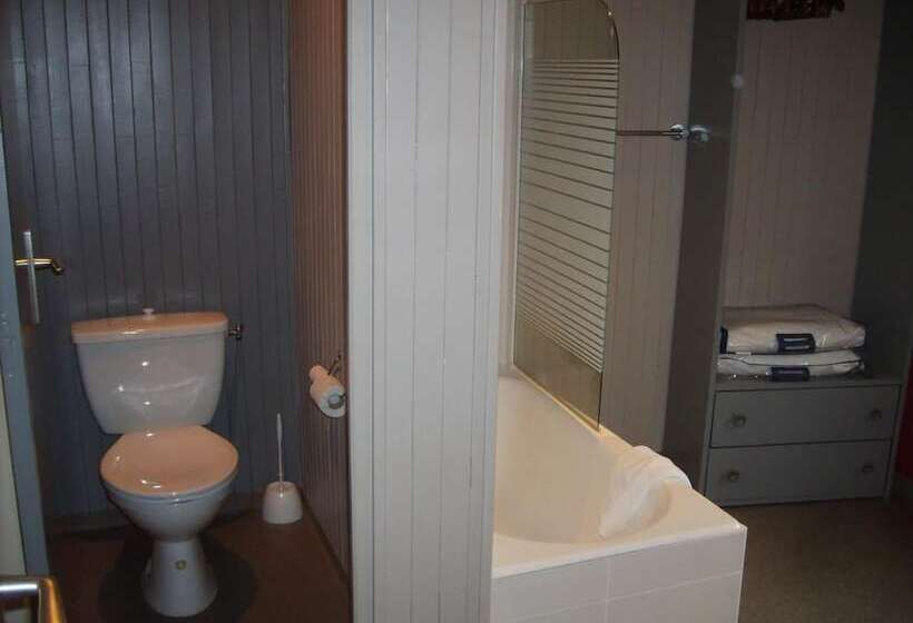 Отель The Originals Access, Hôtel Arum, Remiremont