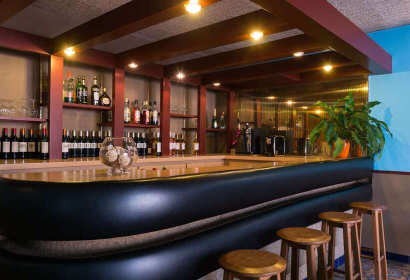 호텔 The Originals Access, Hôtel Figeac