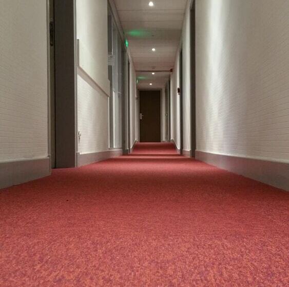 호텔 The Originals Access, Hôtel Figeac