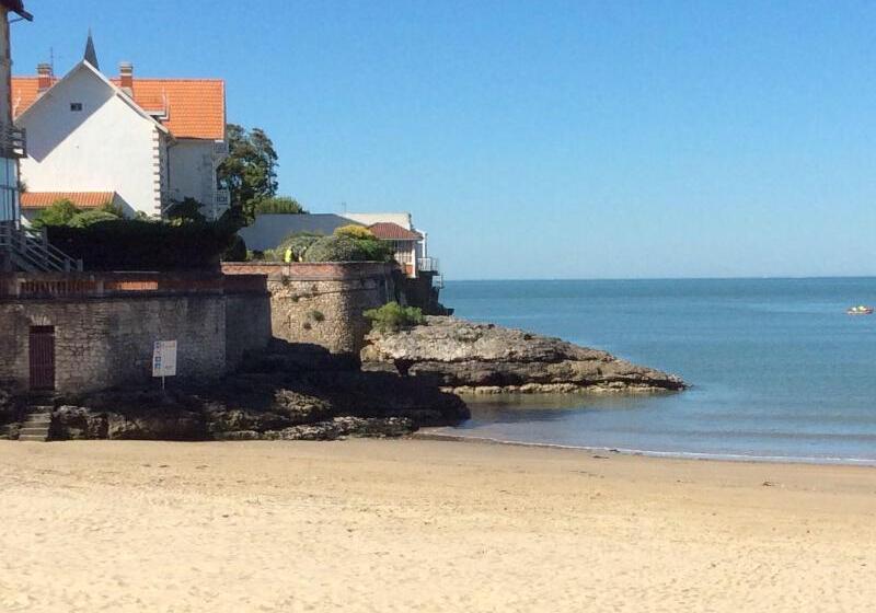 酒店 The Originals Boutique La Villa Ouest & Spa