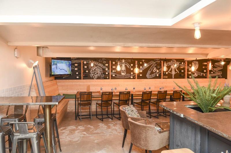 酒店 The Originals Boutique La Villa Ouest & Spa