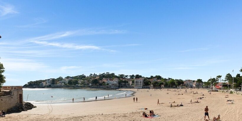 酒店 The Originals Boutique La Villa Ouest & Spa