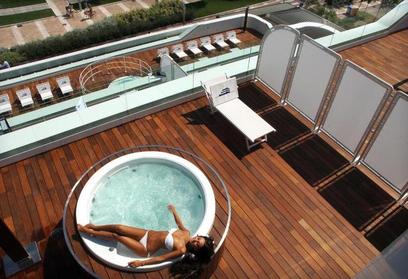 هتل Trampolines Suite