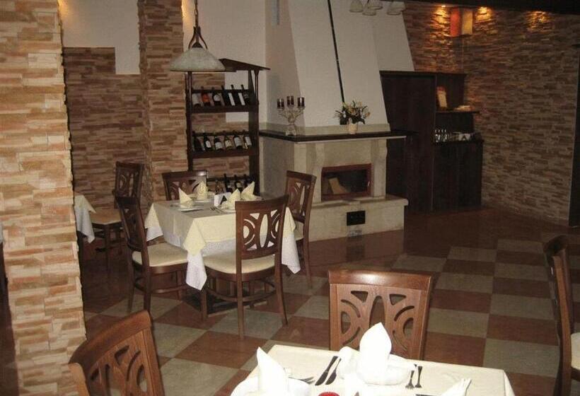 Отель Villa Ofir