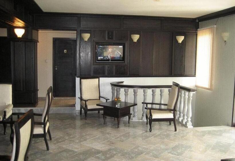 Отель Villa Ofir