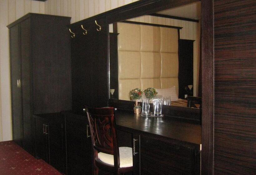 Отель Villa Ofir