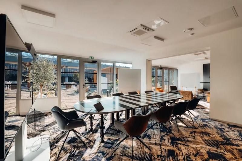 هتل Cowool Toulouse