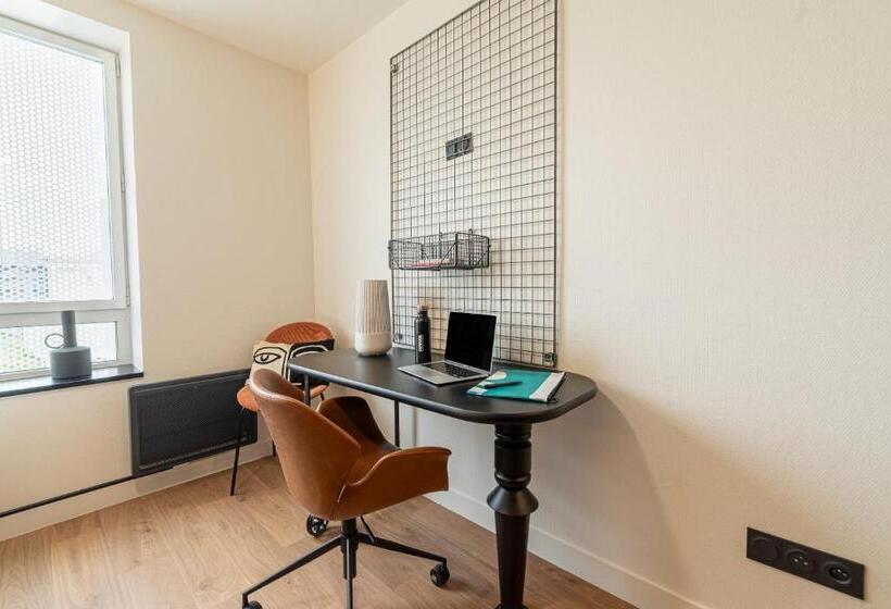 هتل Cowool Toulouse