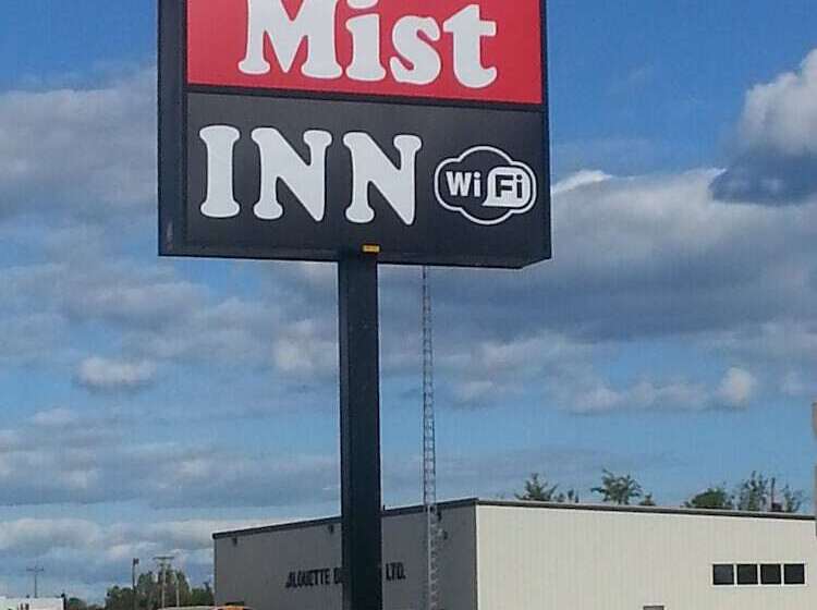 فندق على الطريق River Mist Inn