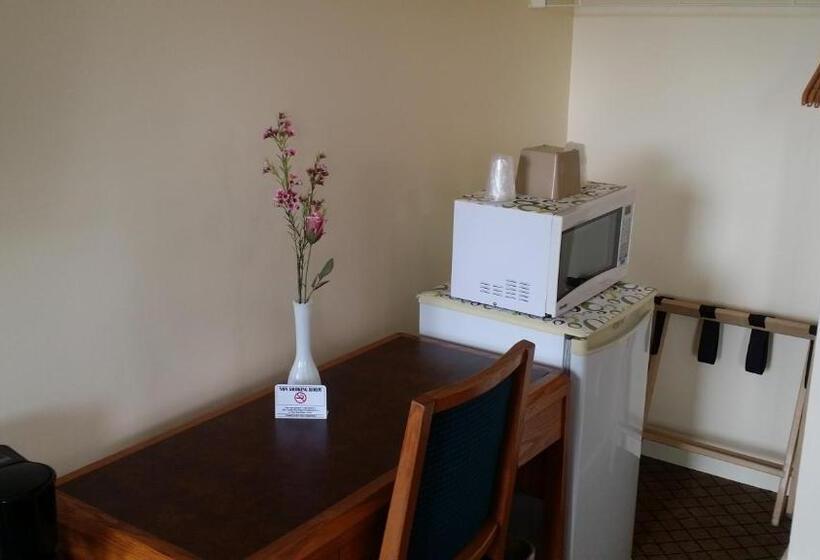 فندق على الطريق River Mist Inn