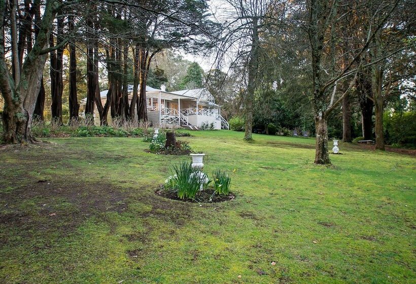 Moulton Park Homestead