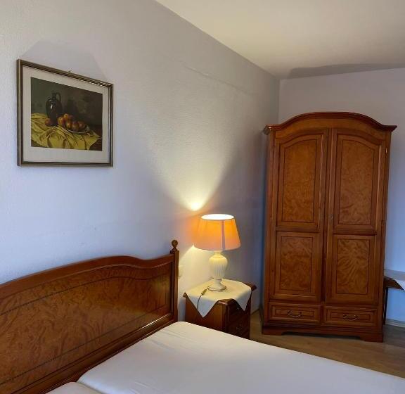 펜션 Gasthof Falkenstein Metzgerei Schwaiger