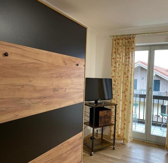 펜션 Gasthof Falkenstein Metzgerei Schwaiger