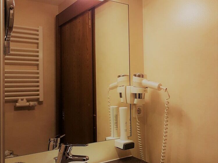 펜션 Gasthof Falkenstein Metzgerei Schwaiger