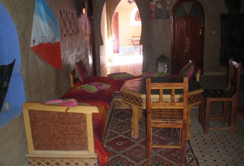 Riad Aicha & Camel Trekking