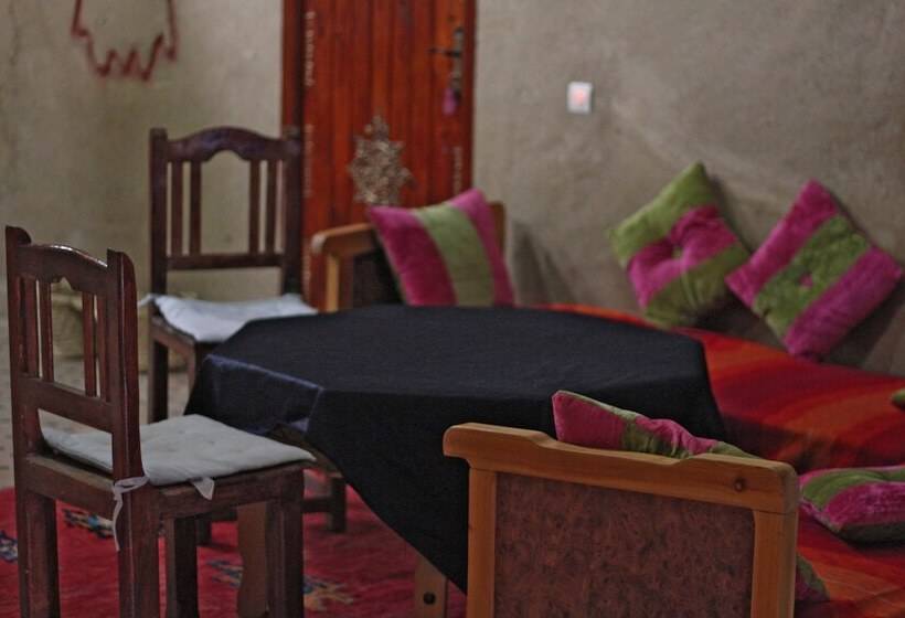 Riad Aicha & Camel Trekking