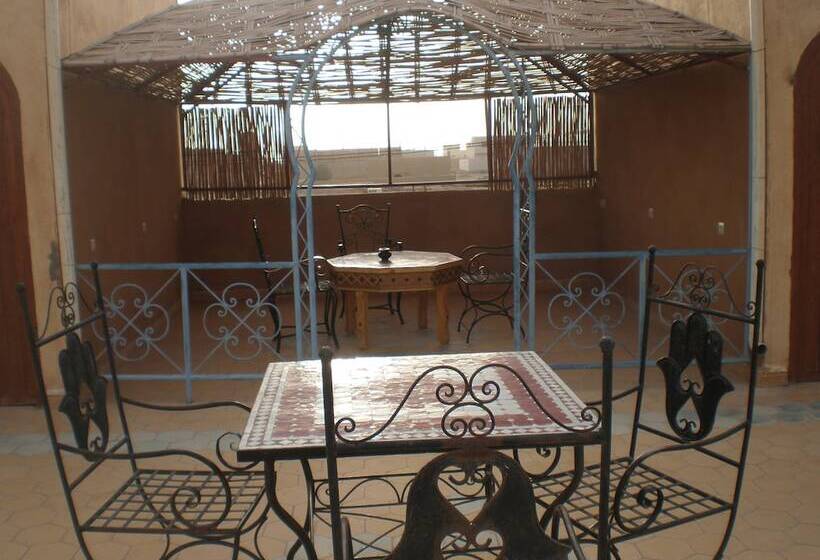 Riad Aicha & Camel Trekking