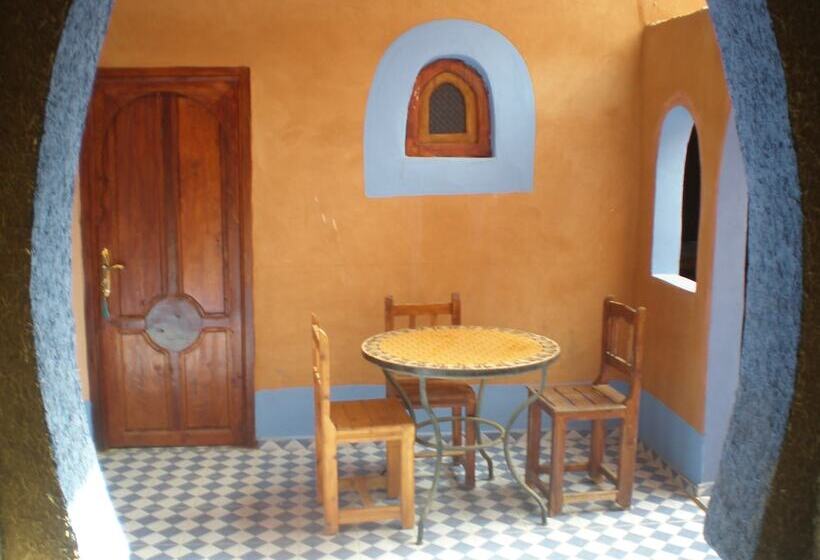 Riad Aicha & Camel Trekking