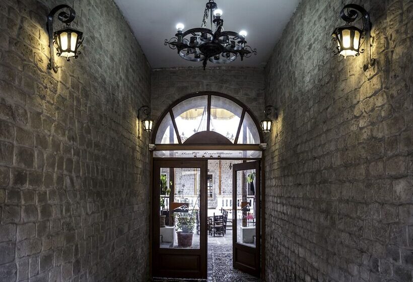 Golden Rest Latacunga