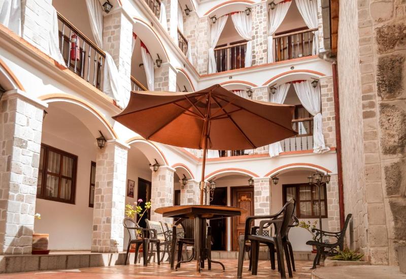 Golden Rest Latacunga