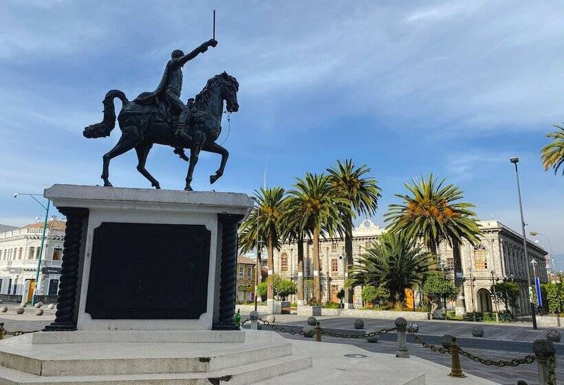 Golden Rest Latacunga