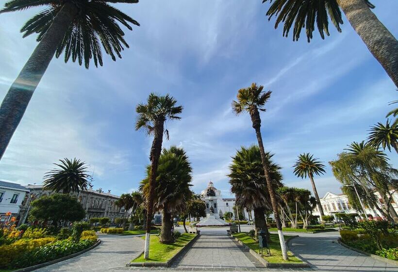 Golden Rest Latacunga