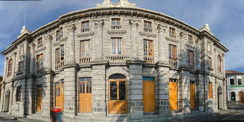 Golden Rest Latacunga