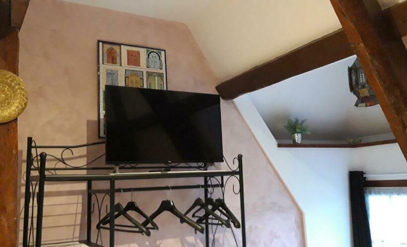 مبيت وإفطار Le Chalet Suisse   Chambre Papillons