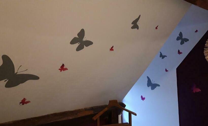 مبيت وإفطار Le Chalet Suisse   Chambre Papillons