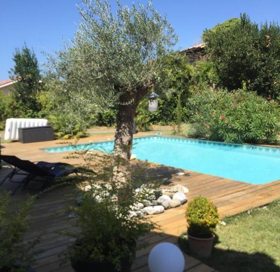 ベッドアンドブレックファースト Le Gite De La Canopée De Mios