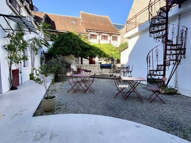 Bed and Breakfast Nuit Et Spa En Brenne