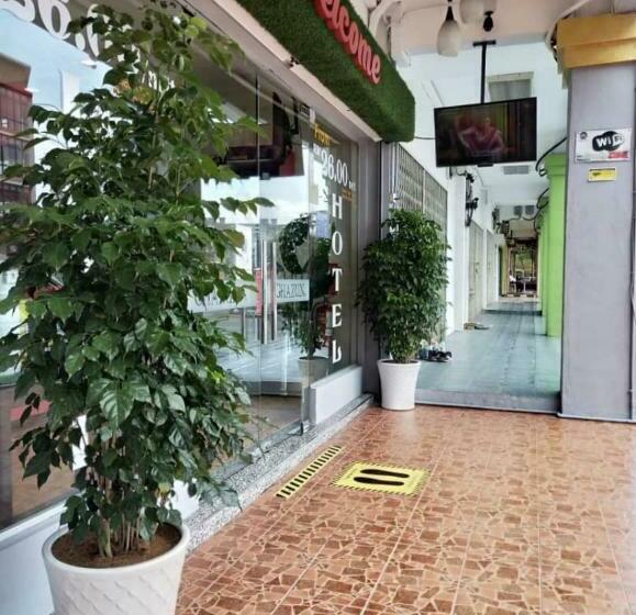 Szálloda Ghazrins Garuda Jb