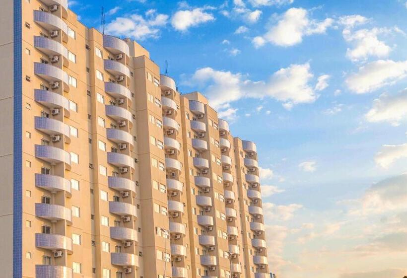 فندق Golden Dolphin Express Oficial