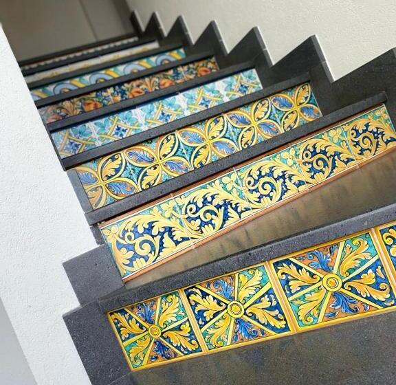 پانسیون New Aurispa