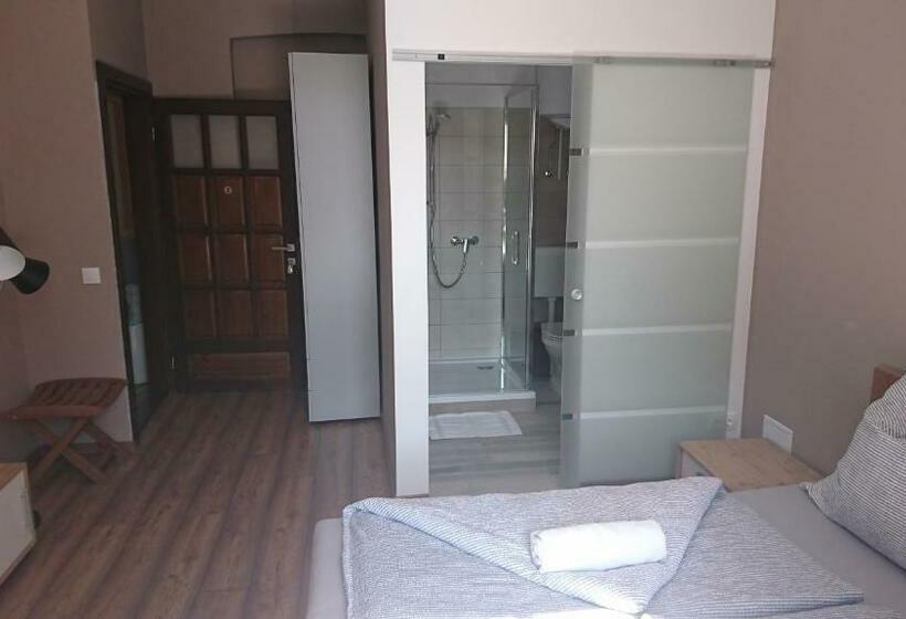 פנסיון Central Vendégház