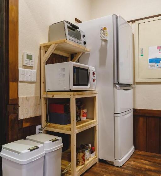 پانسیون Couch Potato Hostel   Vacation Stay 88228