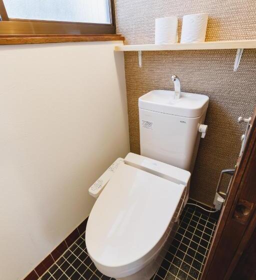 پانسیون Couch Potato Hostel   Vacation Stay 88241