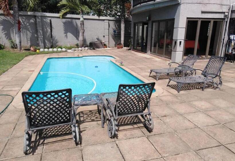 بنسيون Dunbar Mellow 2