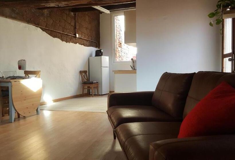 فندق صغير Apartament La Trilla