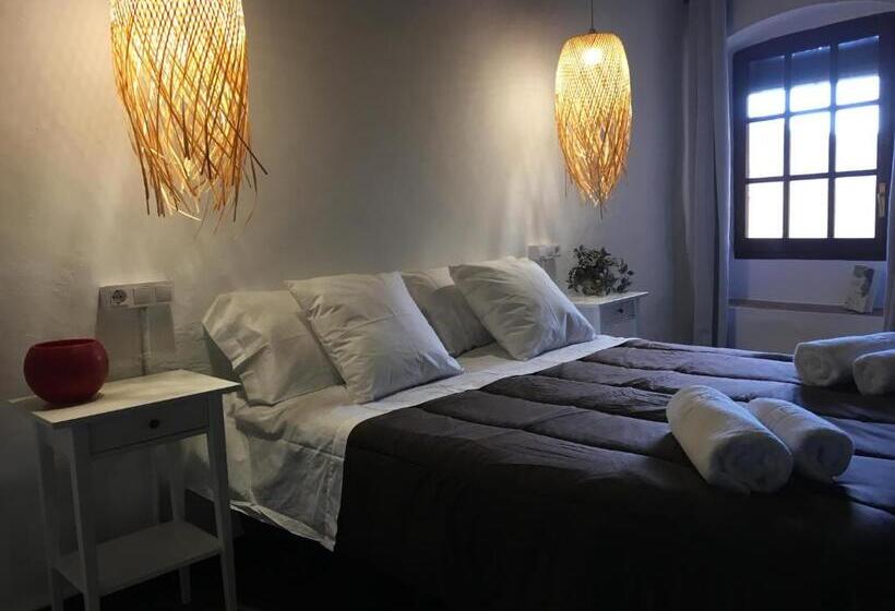 فندق صغير Apartament La Trilla