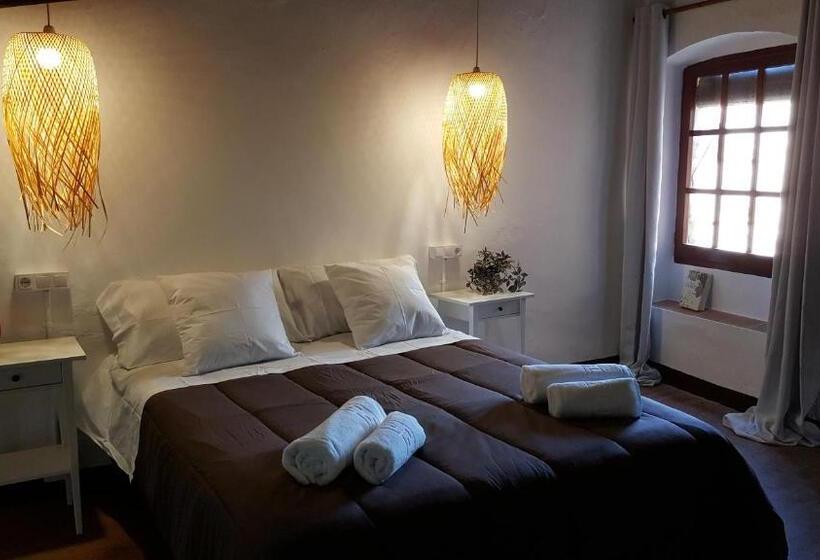 فندق صغير Apartament La Trilla