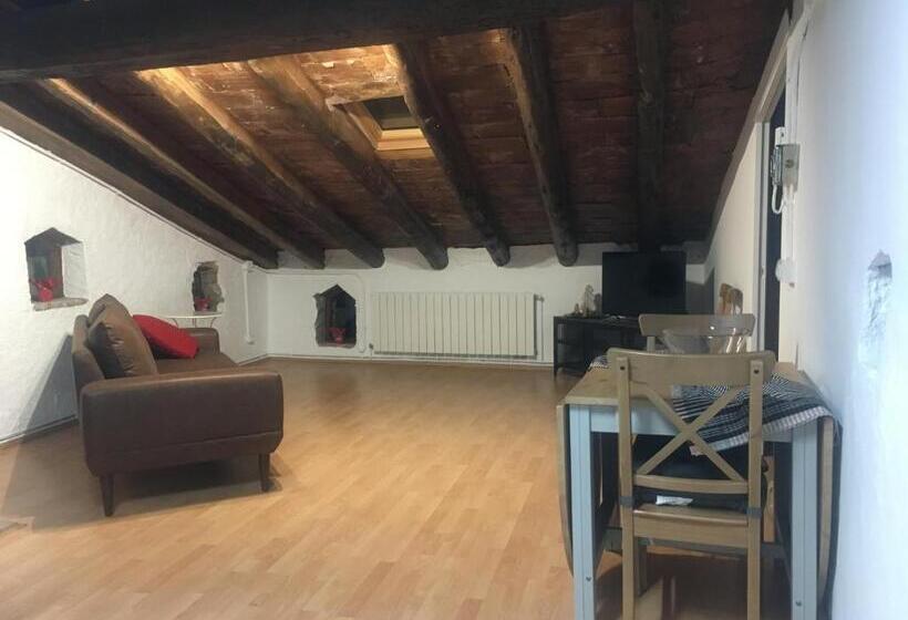 فندق صغير Apartament La Trilla