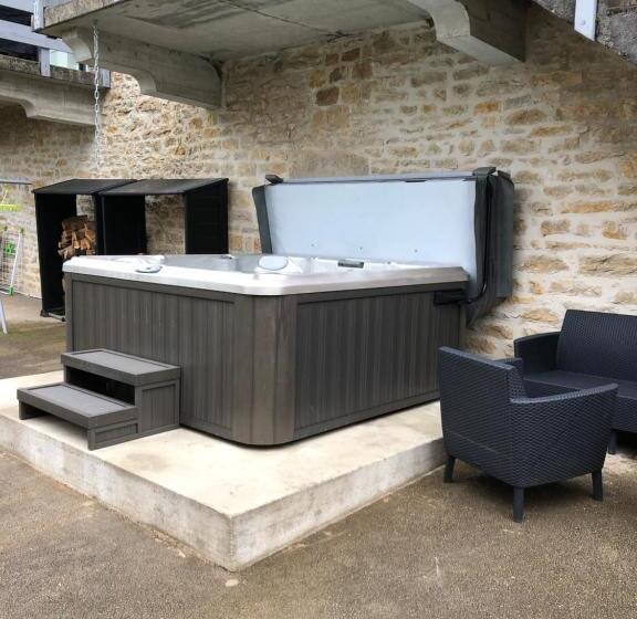 住宿加早餐  Au Lavoir Du Serein L Eventail