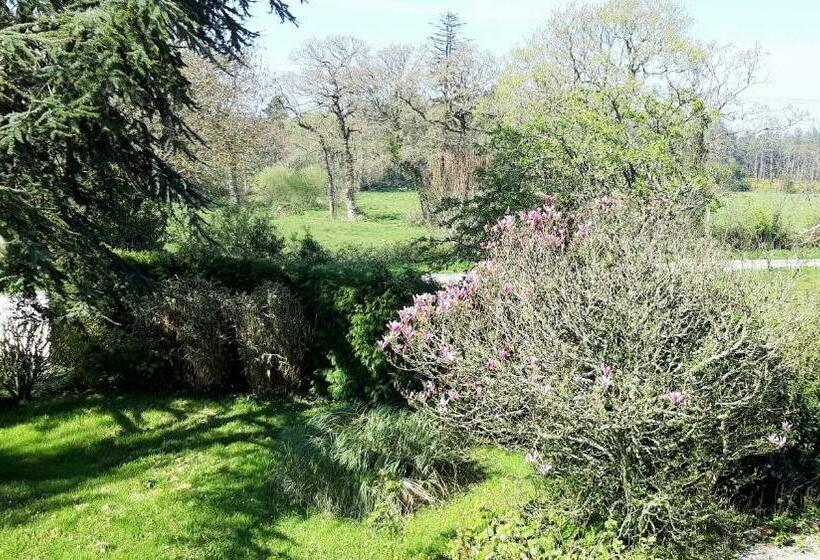 مبيت وإفطار Le Chalet Suisse   Chambre Bleue