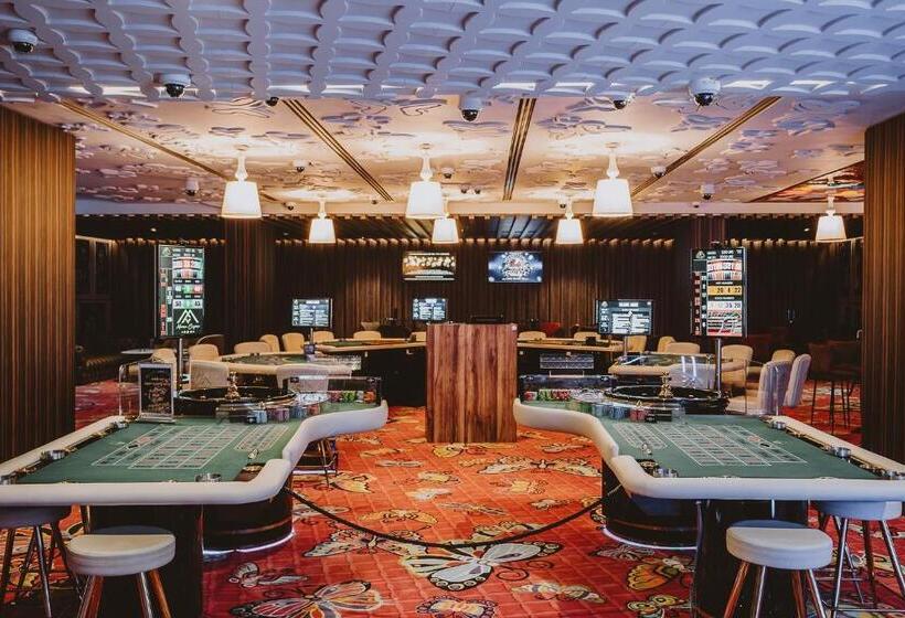 فندق Maritim Marina Bay Resort & Casino