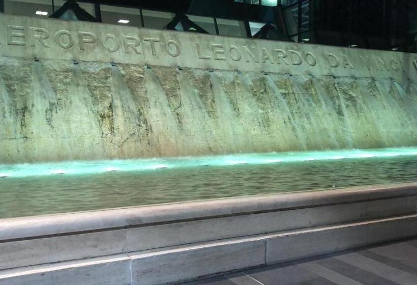 پانسیون A Santy S Roomsbagno Condiviso Sharedboth2piano No Lift No Shuttle  No Pasti No Meal,  A Pagamento A