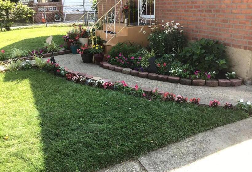 پانسیون Beautiful Room Near Jfk And Close To Laguardia Airports