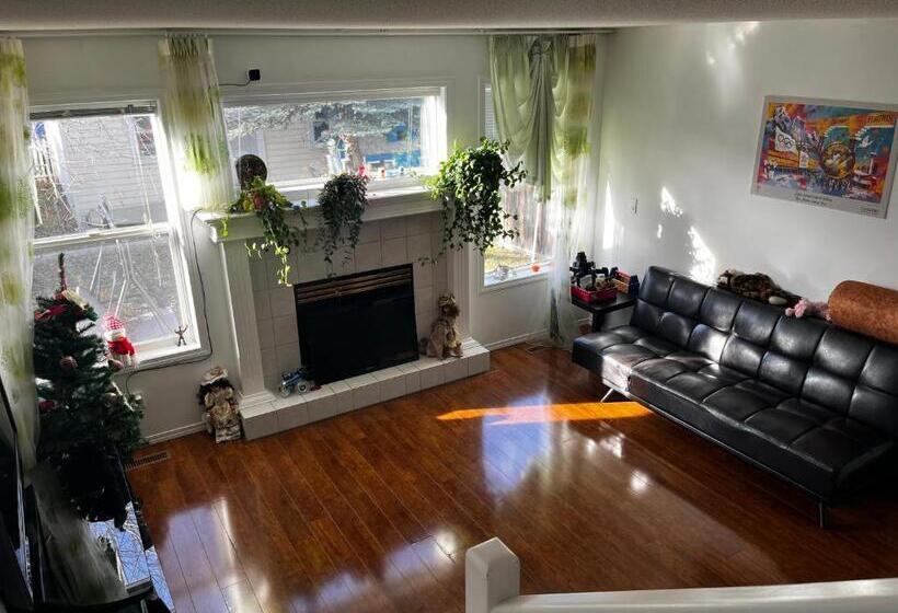 Pension Hidden Valley Treehouse Home!