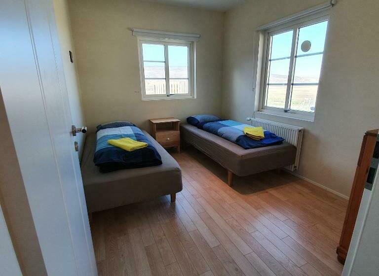 پانسیون Hvammur 2 Guesthouse Red House