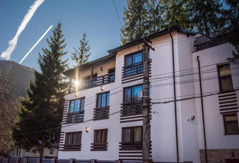 פנסיון Imperial